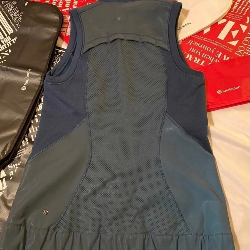 Lululemon Let’s Get Visible Reflective Vest. Dark Teal. Sz 8 - Picture 12 of 12